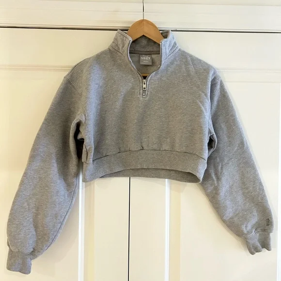 TNA COZY PERFECT CROPPED FLEECE - Picture 2 of 3